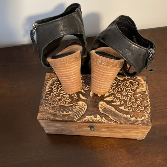 NWOT Sofft leather sandals - size 8 - Picture 3 of 9